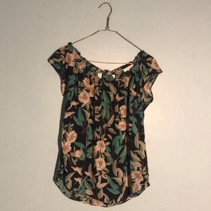 Lauren Conrad Floral top